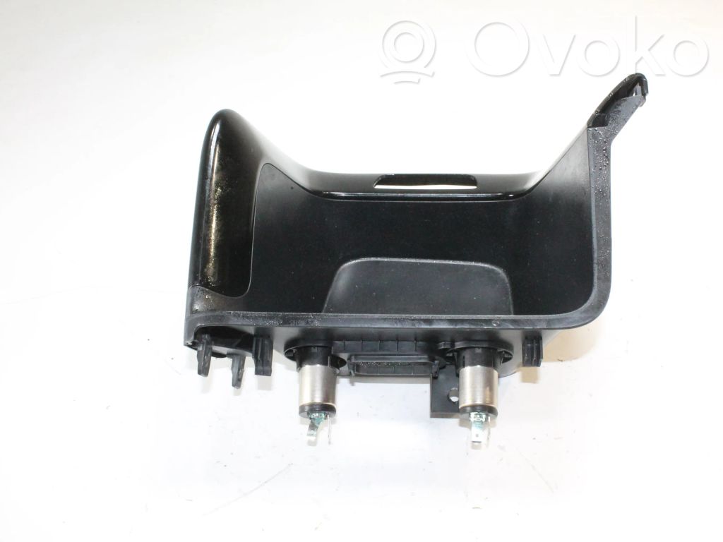 Autres éléments de console centrale   84631A2900