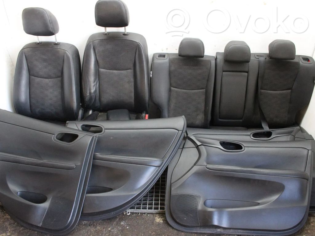 Interior set