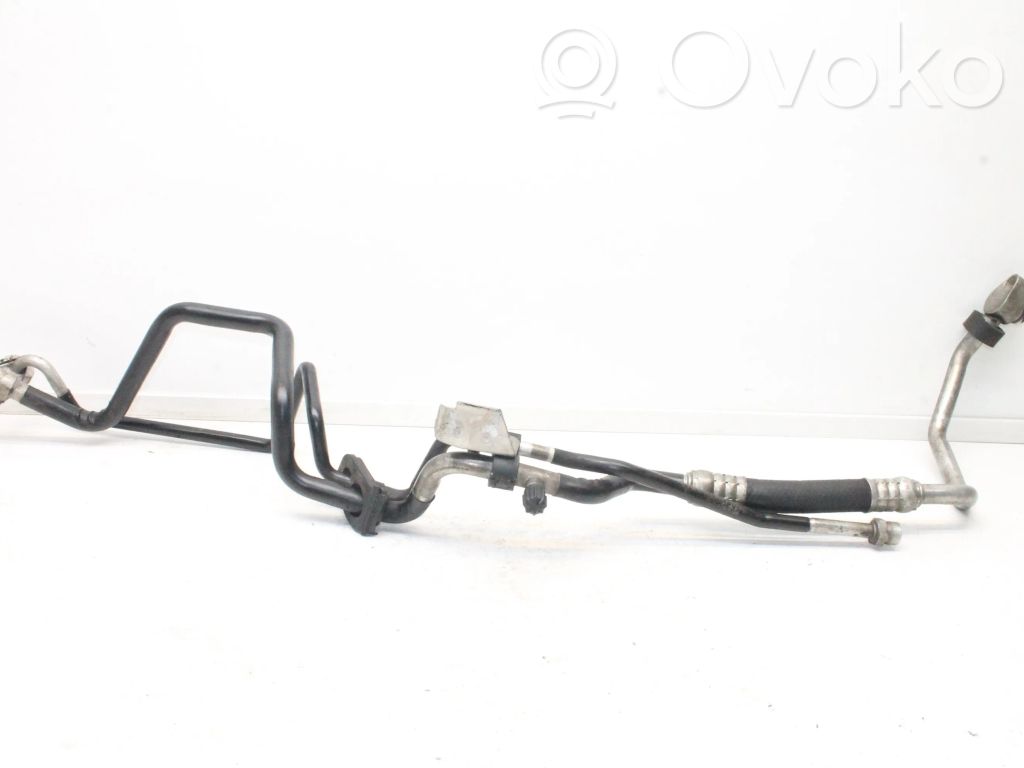 Ilmastointilaitteen putki (A/C)   4E2260712AM