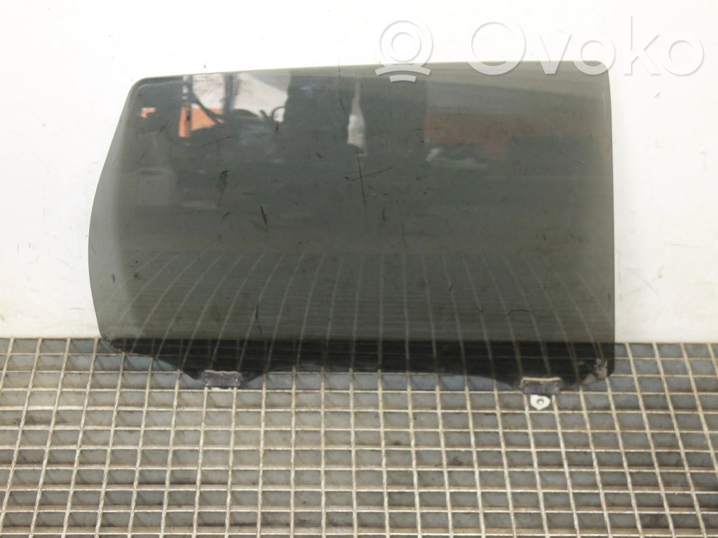 Takaoven ikkunalasi