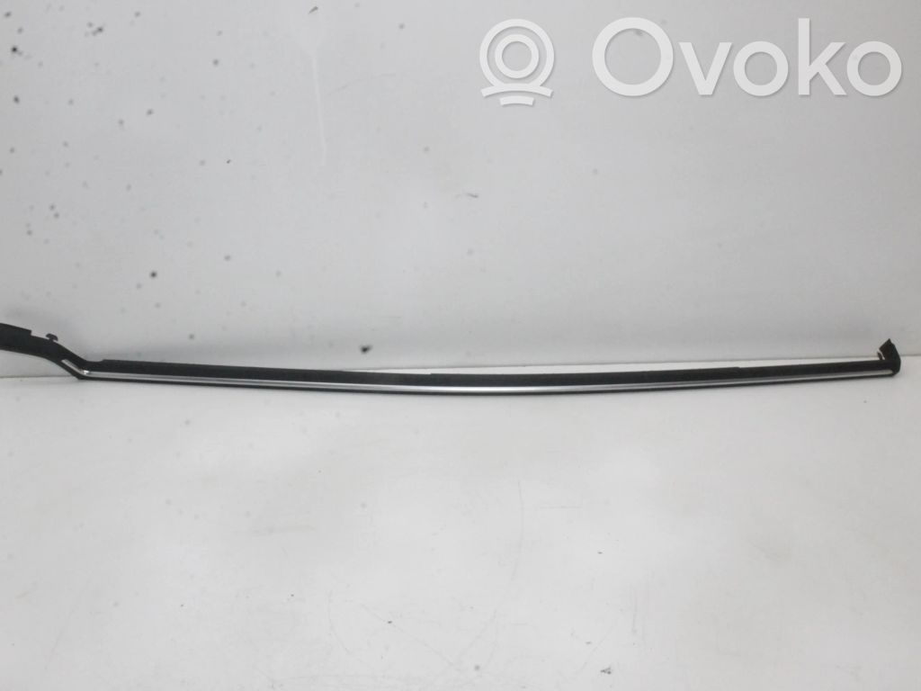 Moldura de la guantera   09631003