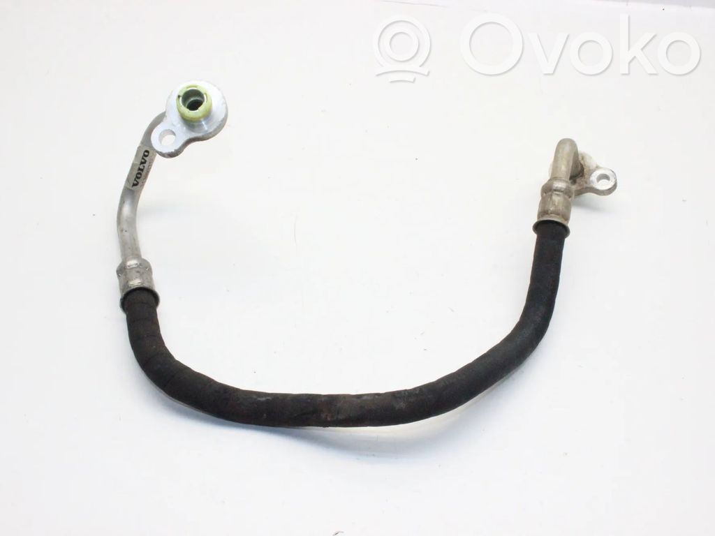 Ilmastointilaitteen putki (A/C)   31369331