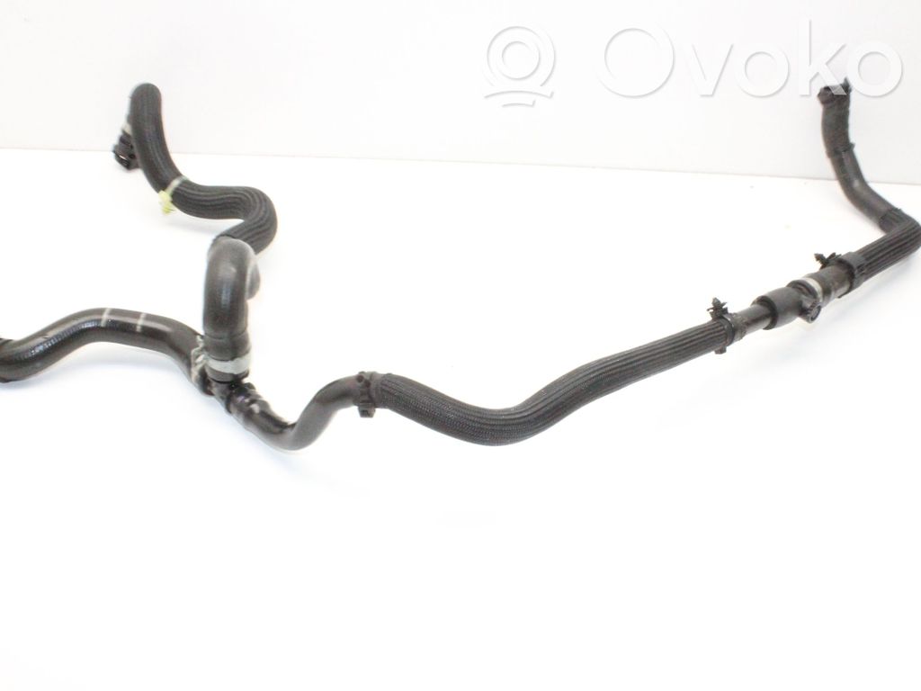 Jaguar I-Pace Engine coolant pipe/hose 