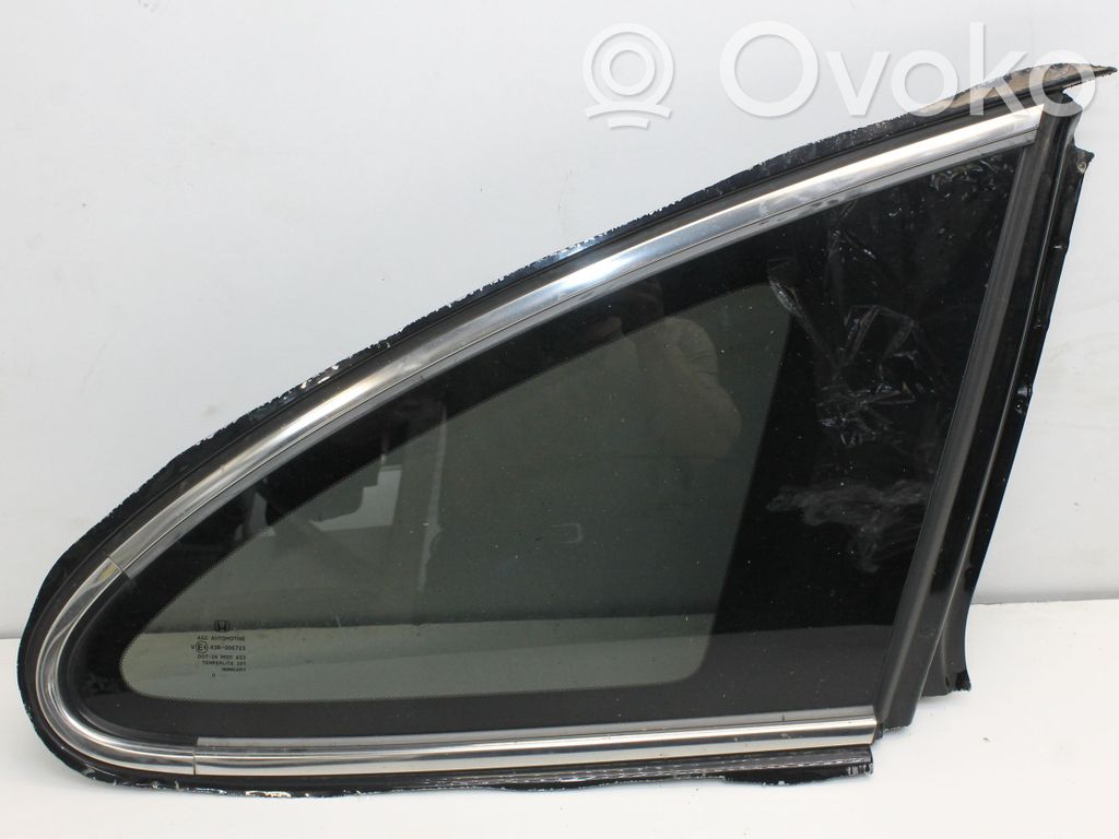 Vidrio lateral trasero