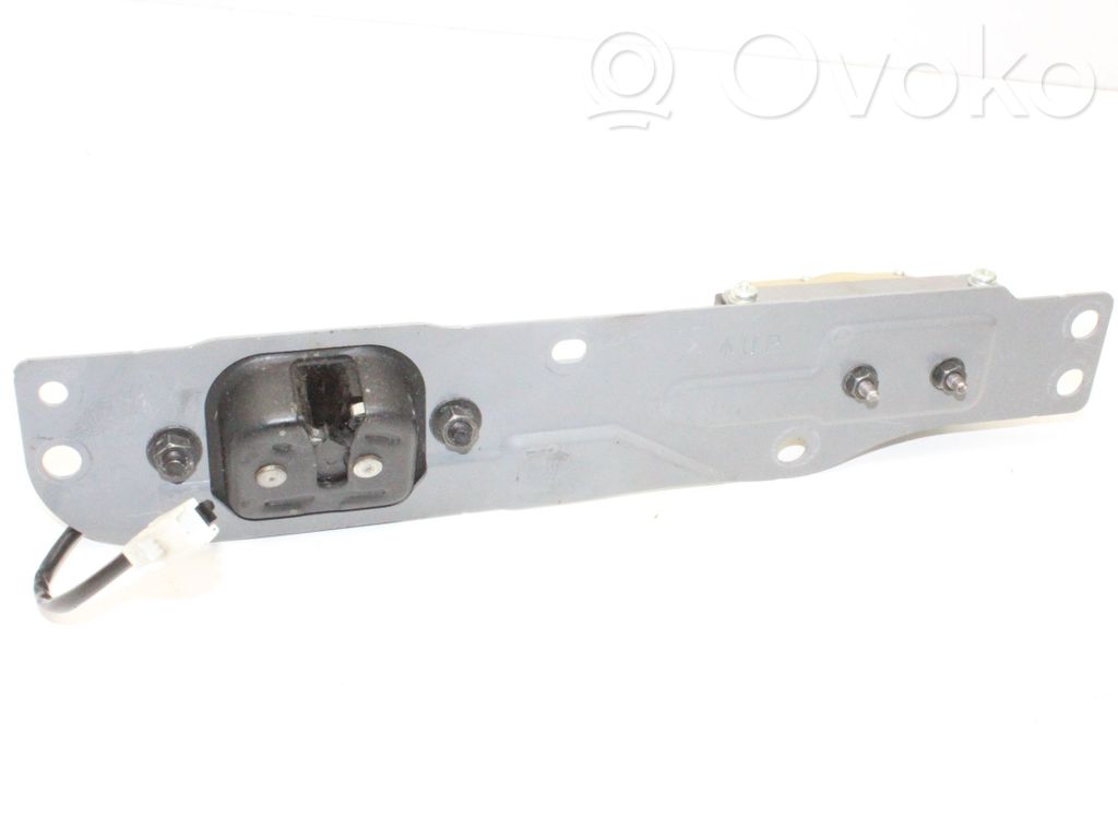 Nissan 370Z Tailgate/trunk/boot lock/catch/latch 