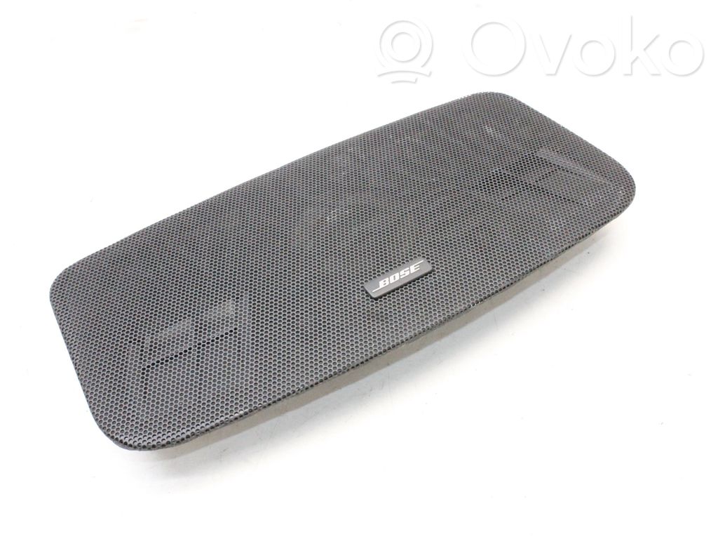 Cache enceinte centrale