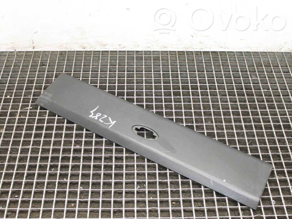 Opel Movano B Rivestimento modanatura parafango posteriore 