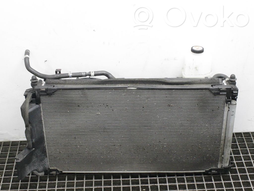 Toyota Corolla E210 E21 Chłodnica / Komplet 