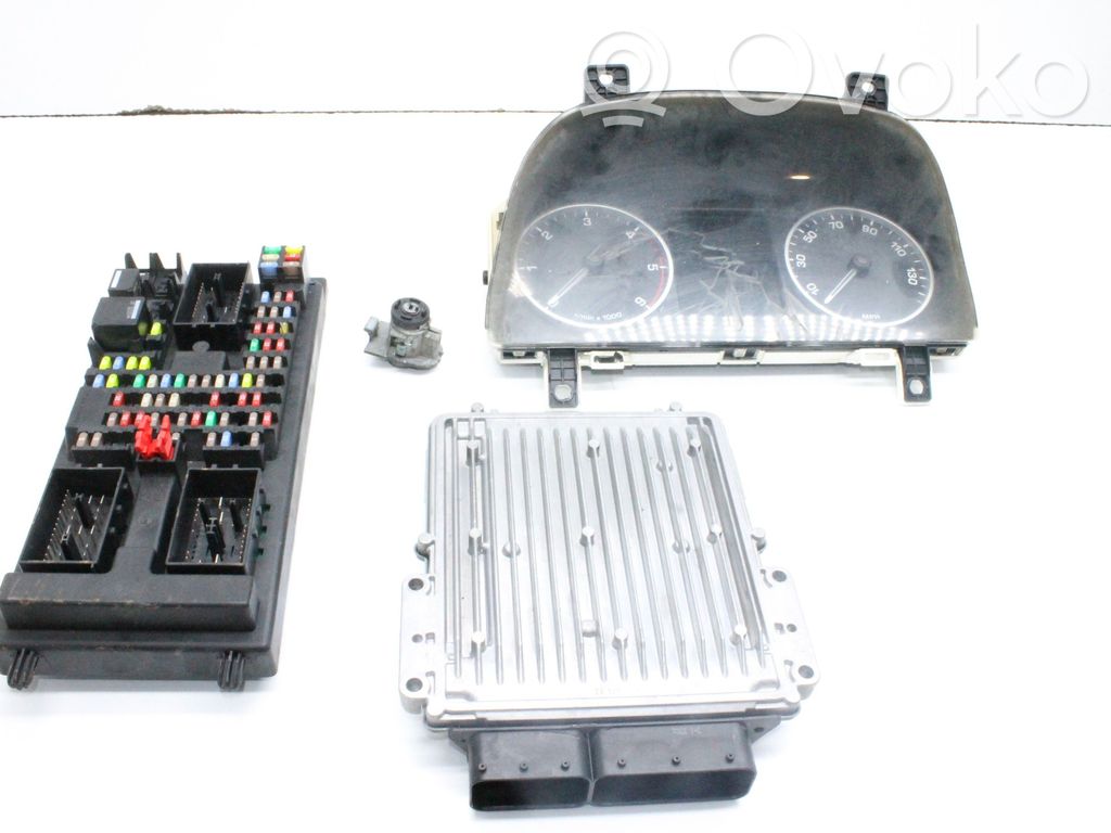 Land Rover Range Rover Sport L320 Komputer / Sterownik ECU i komplet kluczy 