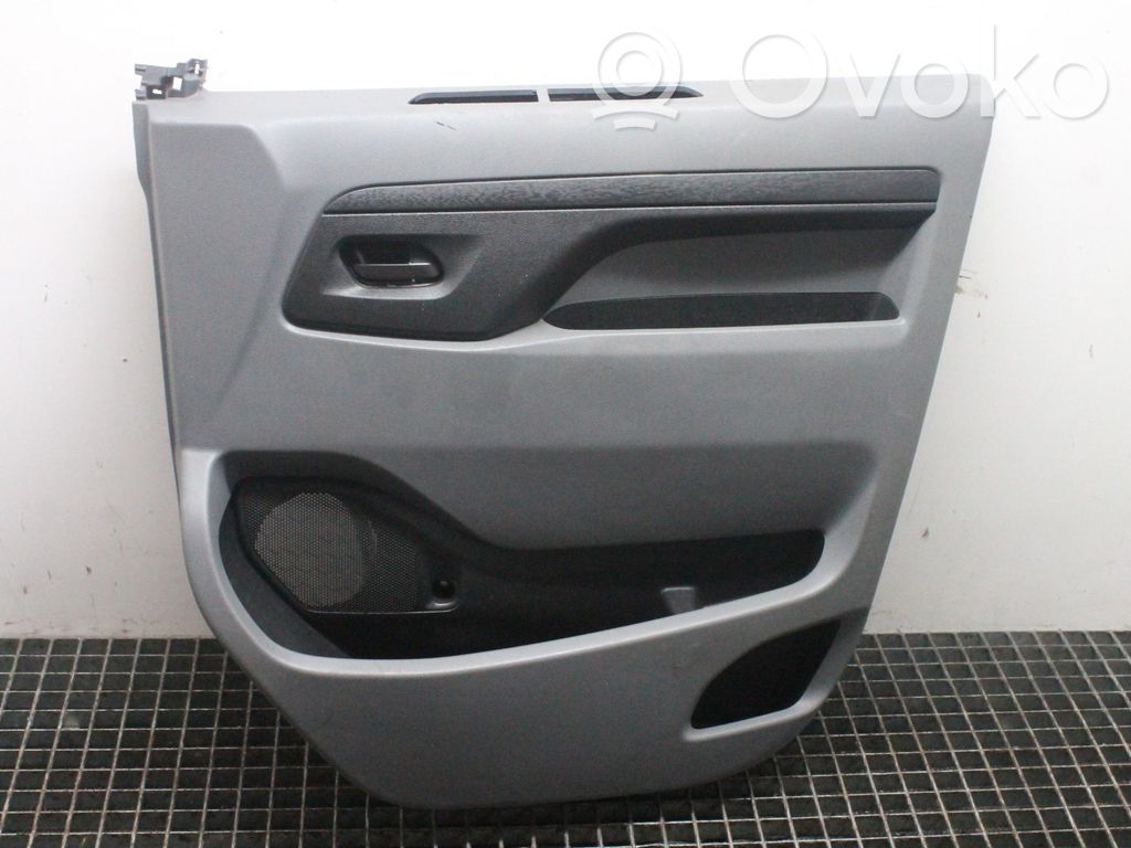 Toyota Proace Boczki / Poszycie drzwi przednich 