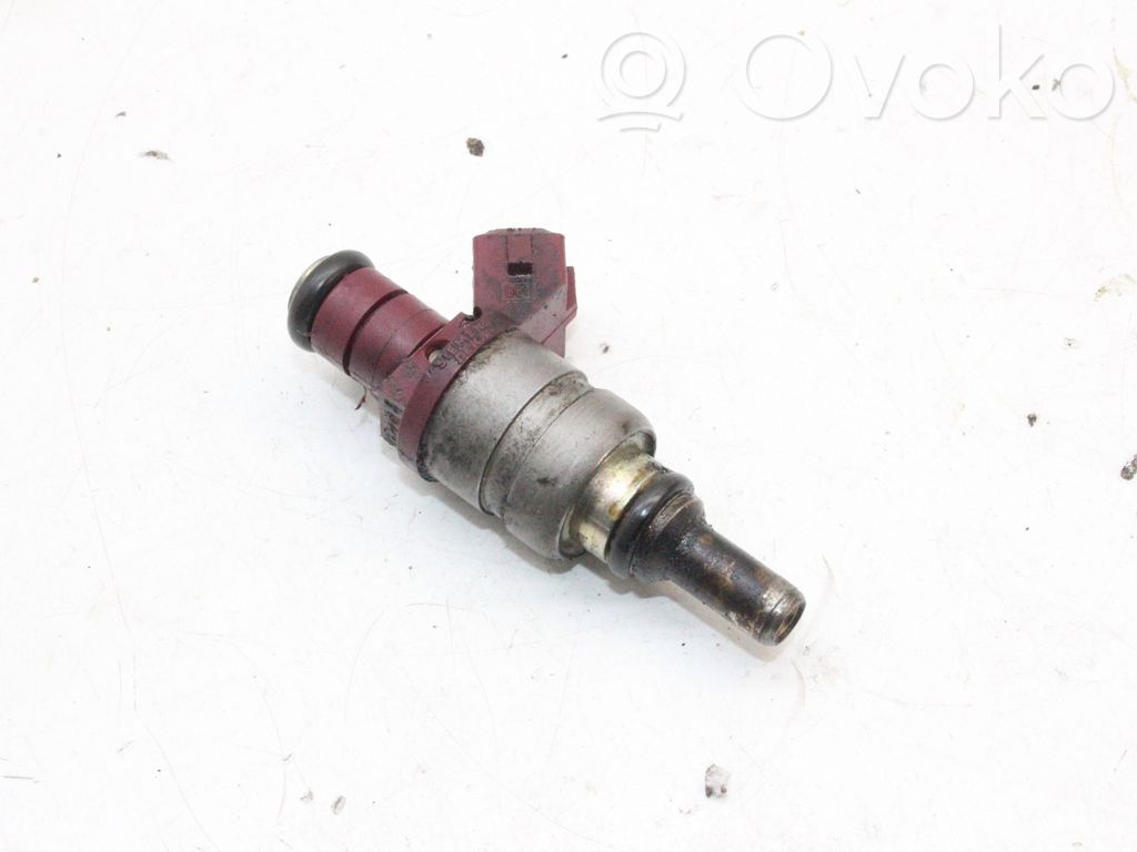 Inyector de combustible   A2710780023