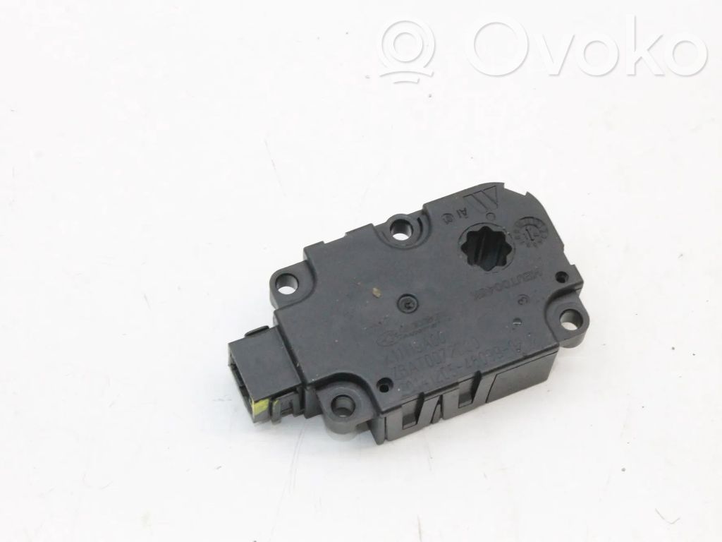 Mercedes-Benz C W205 Motor/actuator clapetă aer 