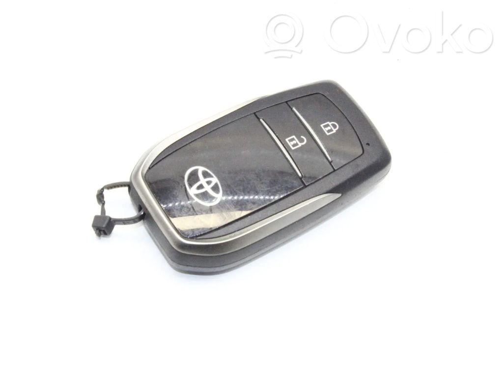 Toyota Yaris XP210 Cheie/telecomandă contact