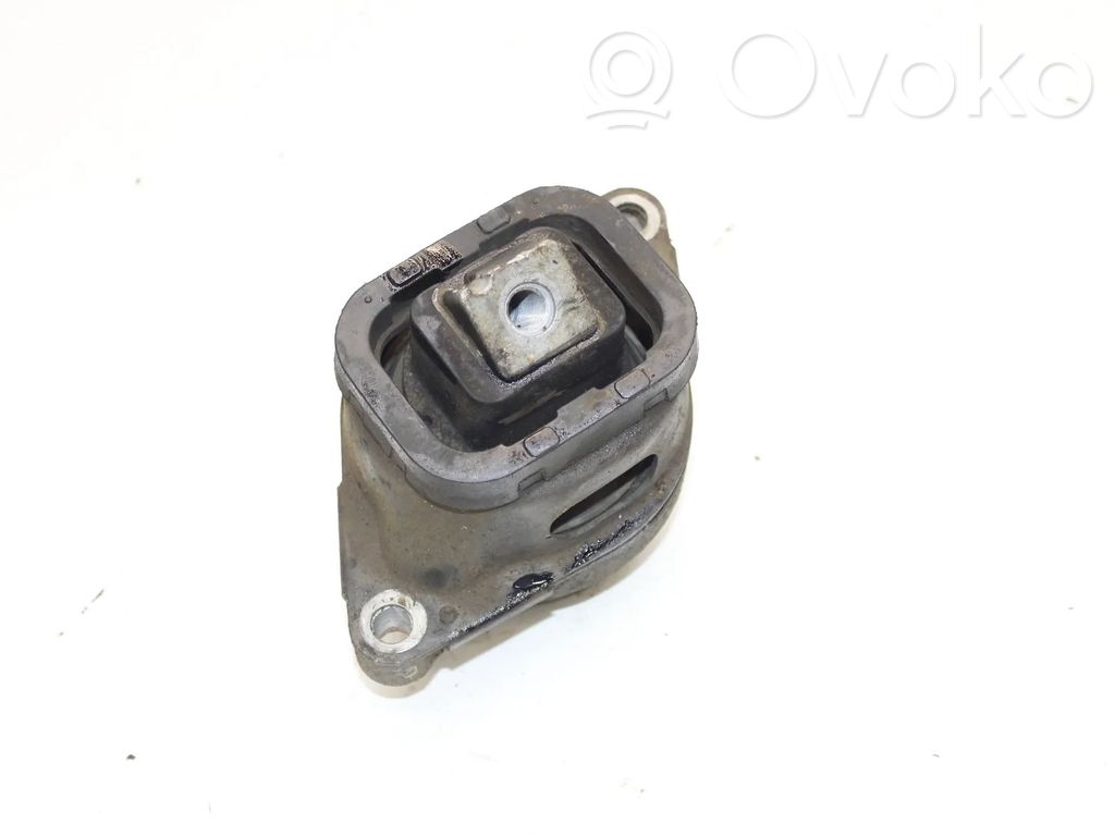 Land Rover Range Rover L322 Engine mount bracket 