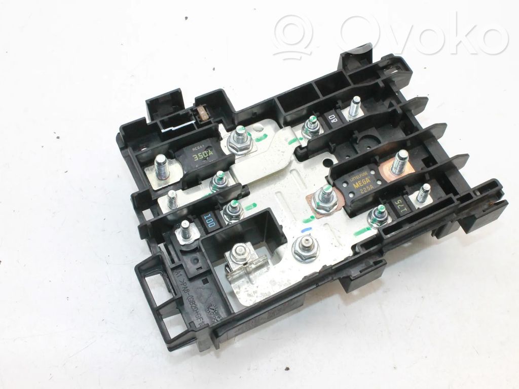 Volvo EX30 Juego de caja de fusibles 