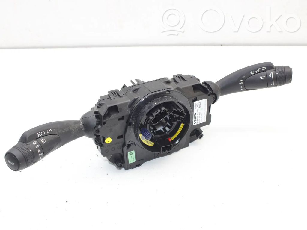 Volvo XC40 Indicator stalk 