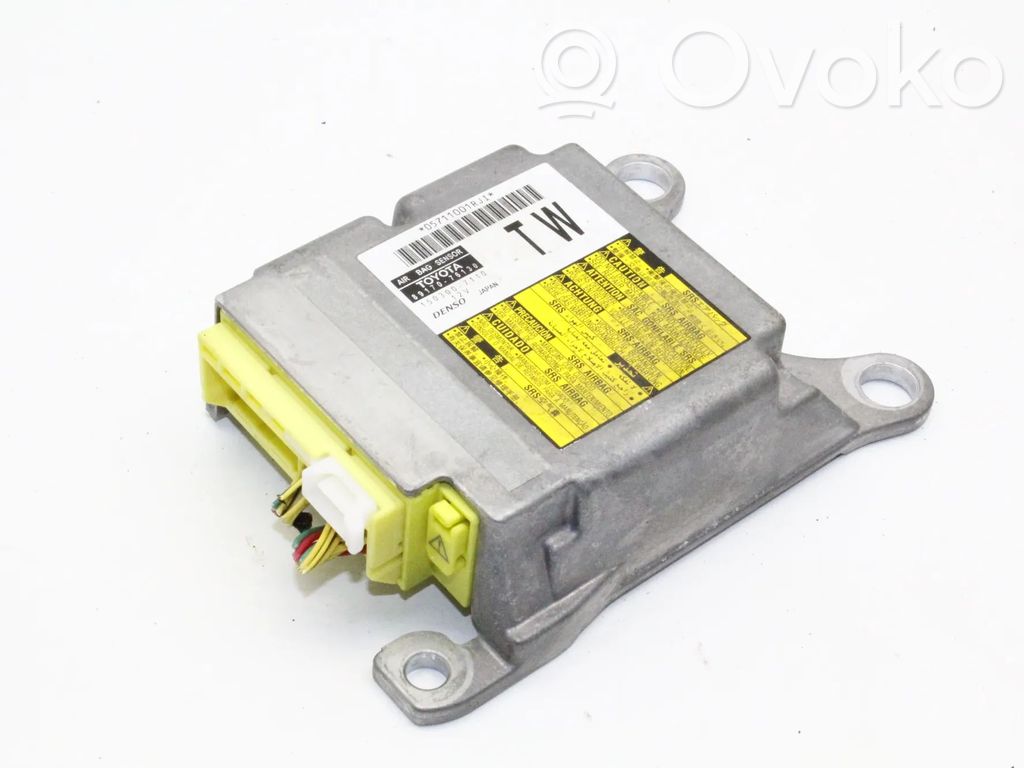 Lexus CT 200H Airbag control unit/module 