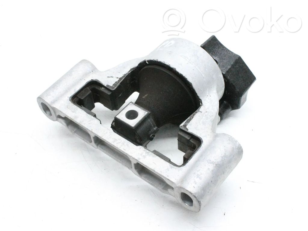 Soporte de montaje del motor   DN4E39060