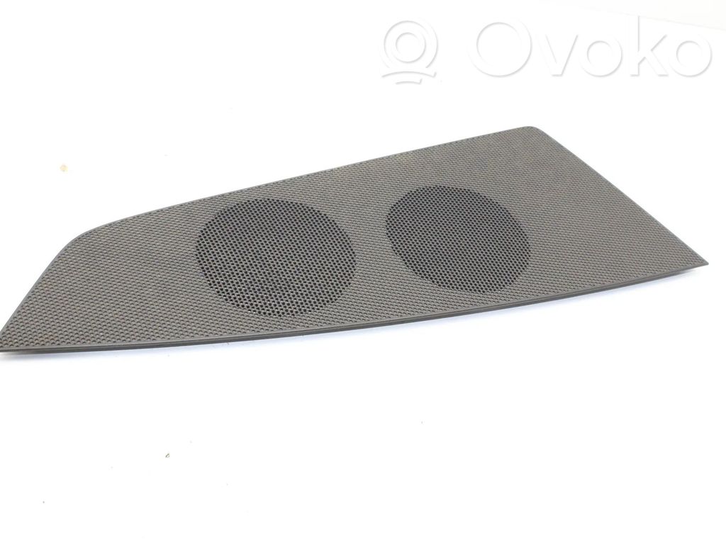 Cache enceinte centrale   82C857367