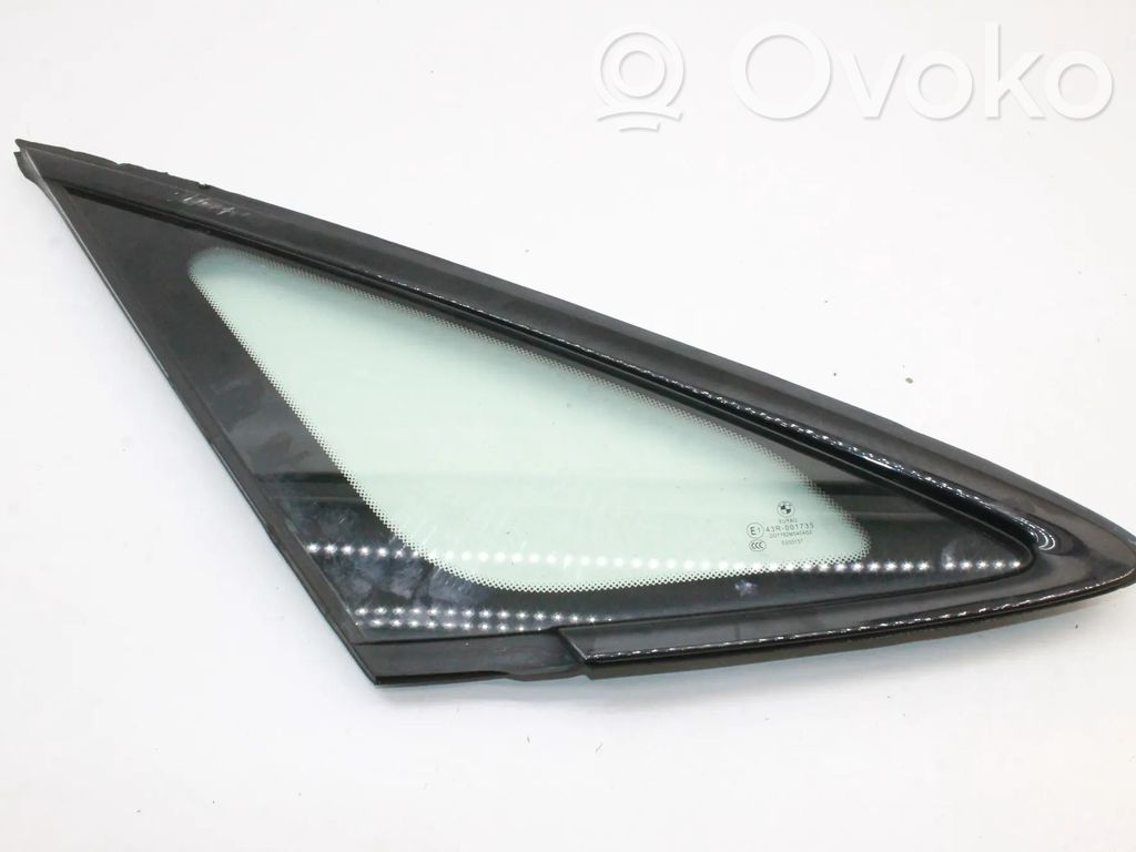 BMW 2 F46 Ventanilla de ventilación de la puerta delantera cuatro puertas