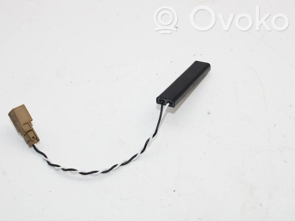Antena systemu bezkluczykowego