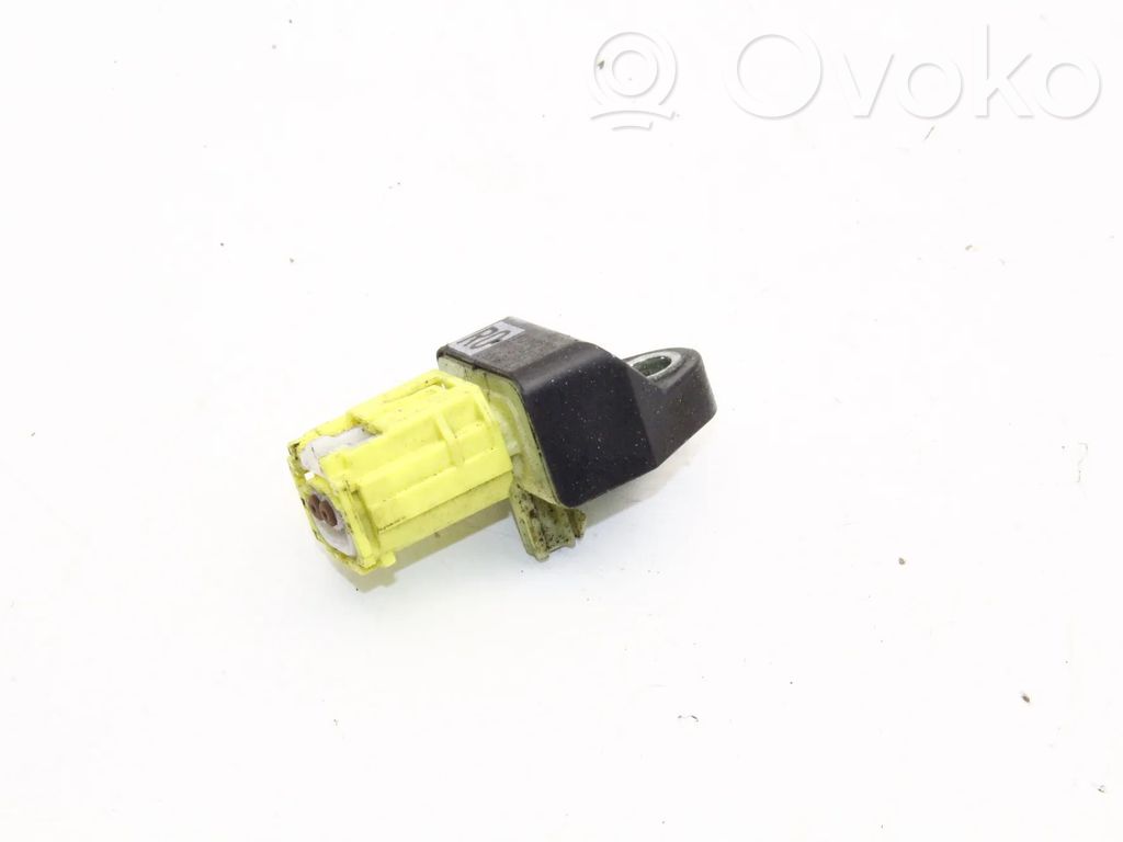 Toyota Yaris XP210 Airbagsensor Crashsensor Drucksensor 