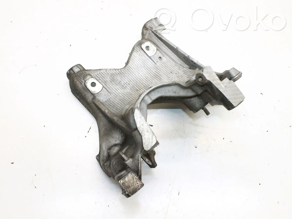 Audi A4 S4 B9 8W Supporto di montaggio del motore (usato)