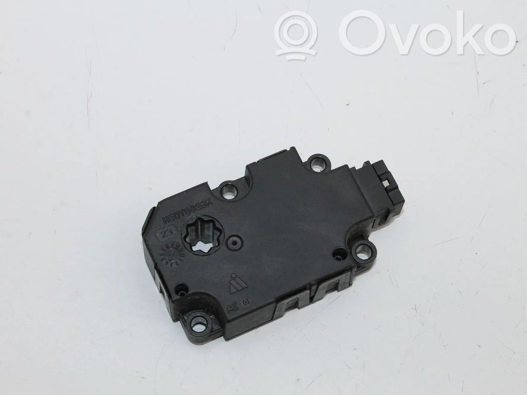 Audi Q7 4M Motor/activador trampilla de calefacción