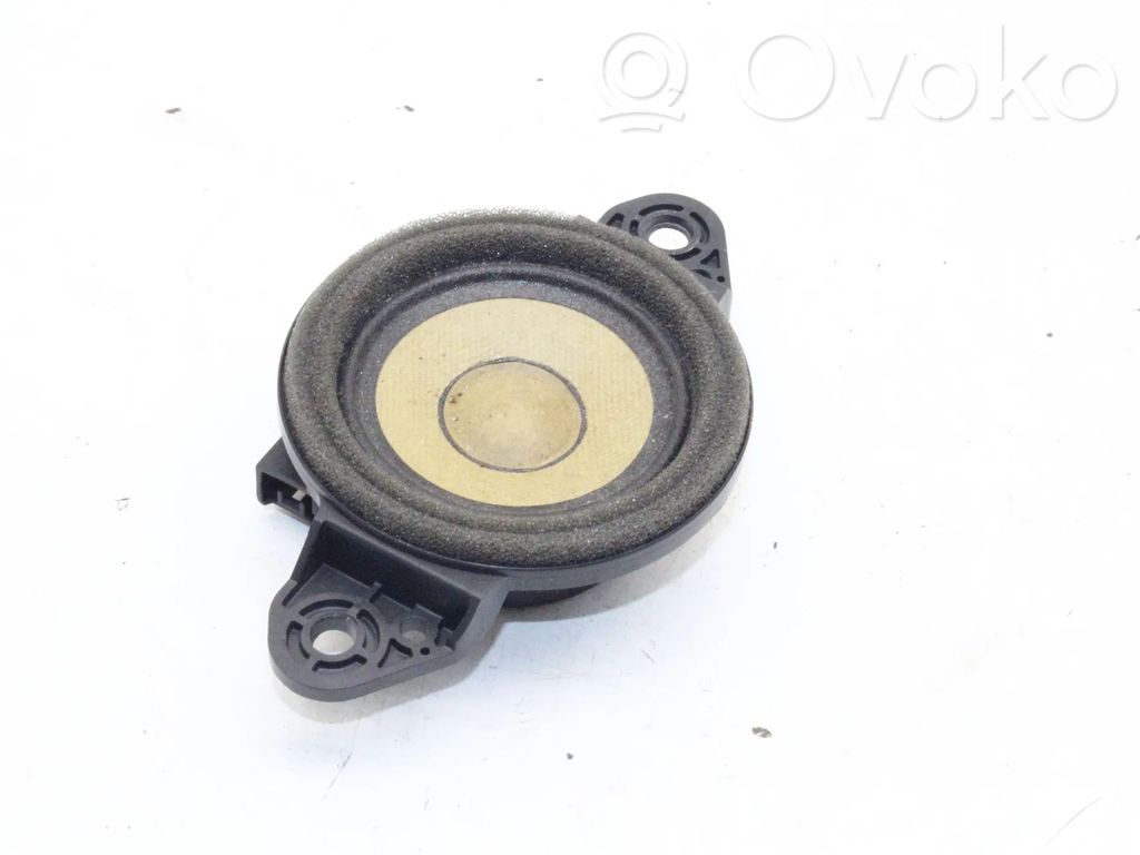 Toyota Yaris XP210 Haut parleur