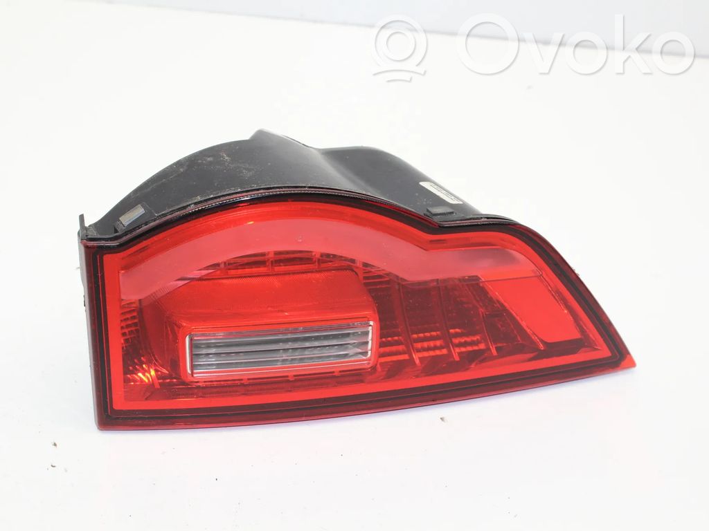 Jaguar F-Pace Lampy tylnej klapy bagażnika