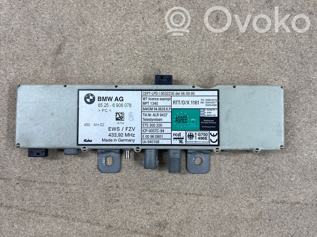 BMW 5 E39 Antenos stiprintuvas 