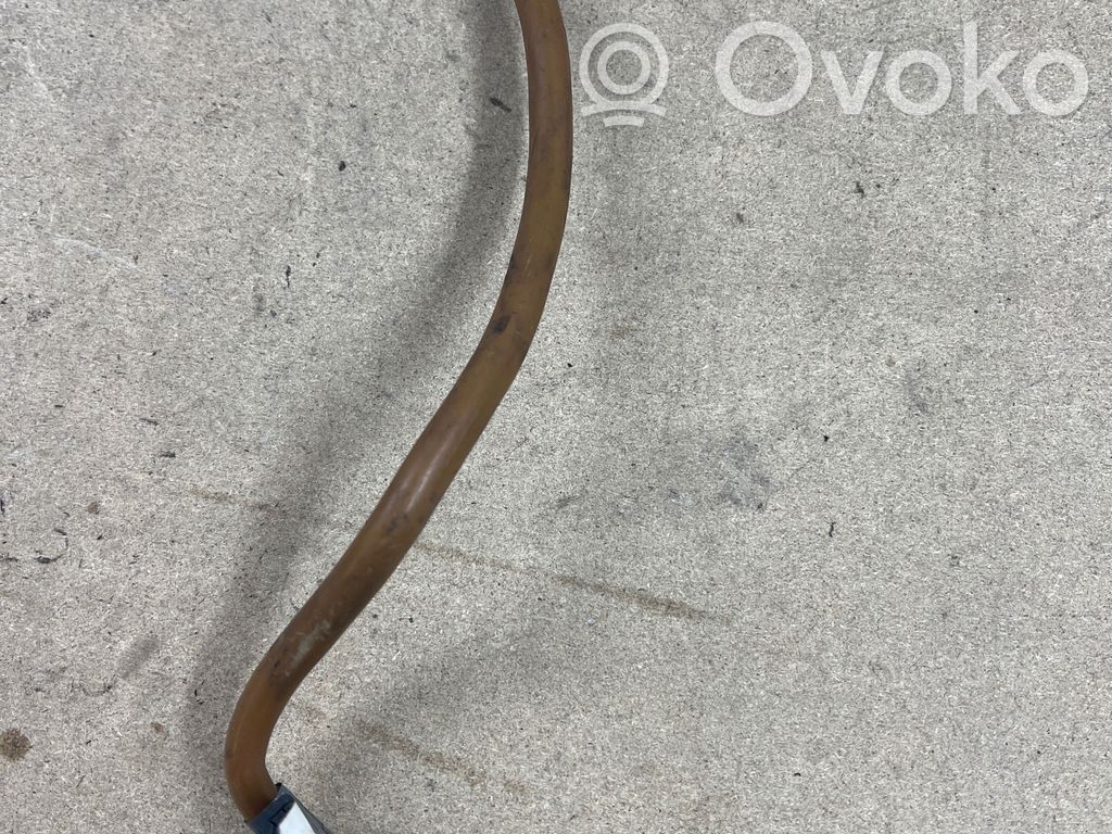BMW 3 E90 E91 Positive cable (battery) 