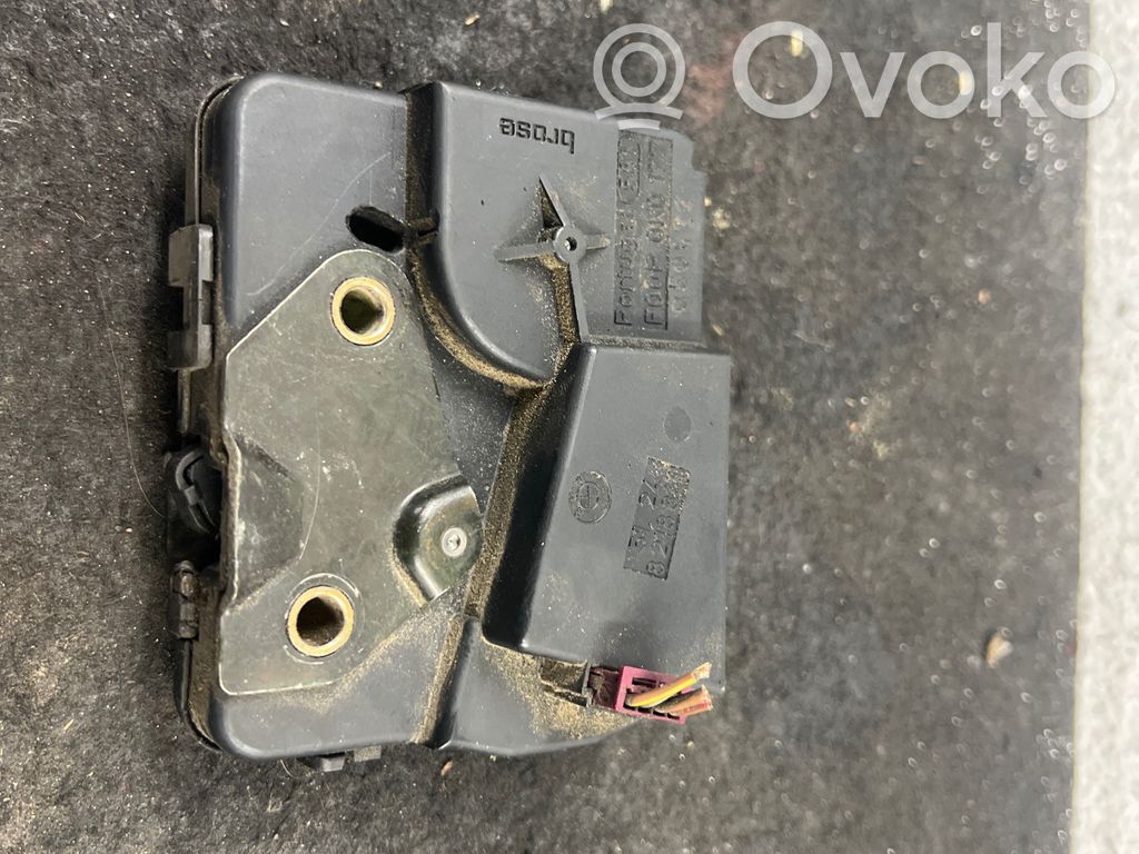 Tailgate/trunk/boot lock/catch/latch   8218849,5124