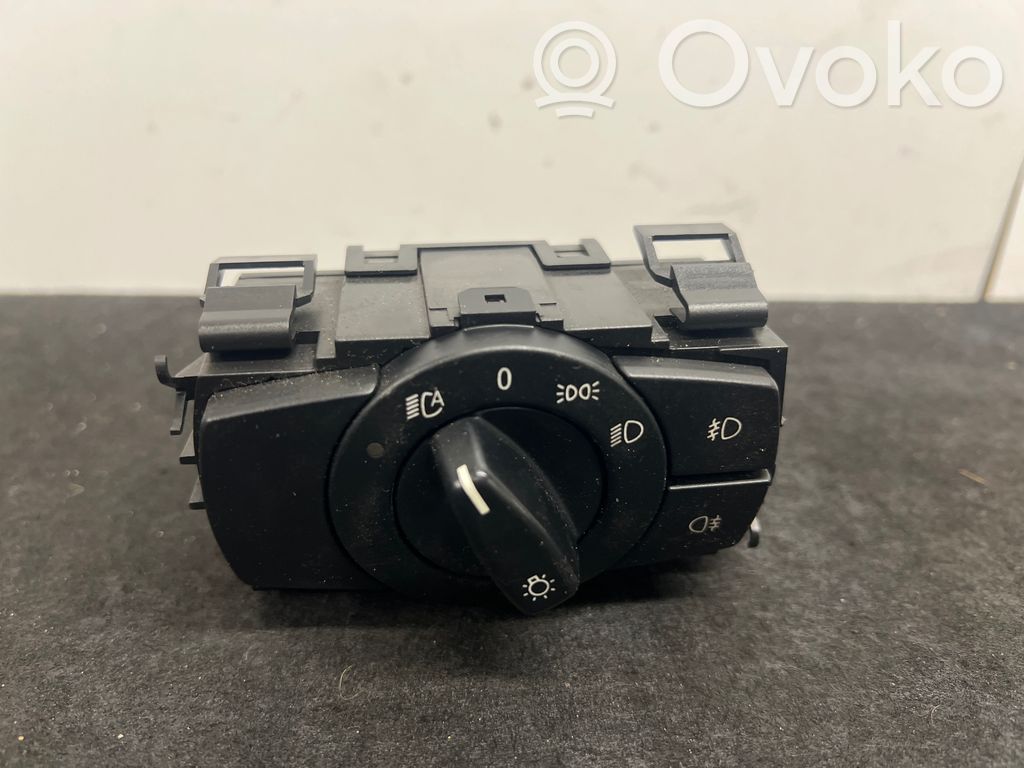 Light switch   6932792,33600101,0005098316