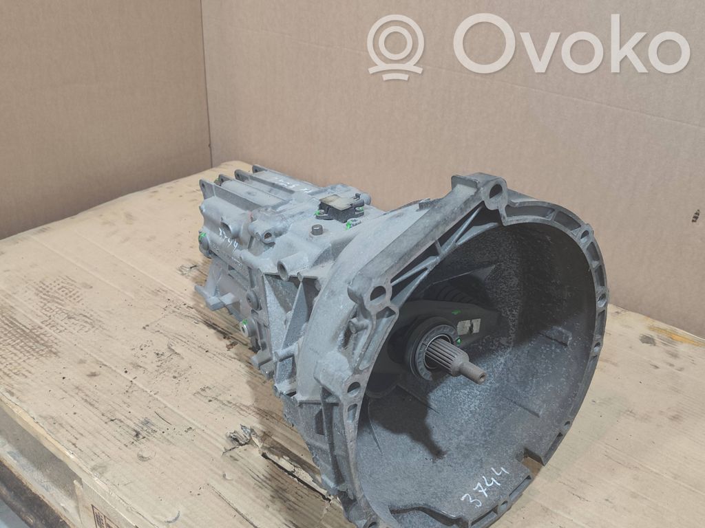 BMW 1 E82 E88 Mechaninė 6 pavarų dėžė 