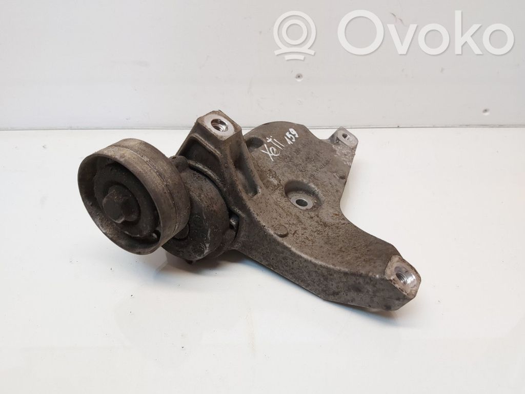 Skoda Yeti (5L) A/C compressor mount bracket 
