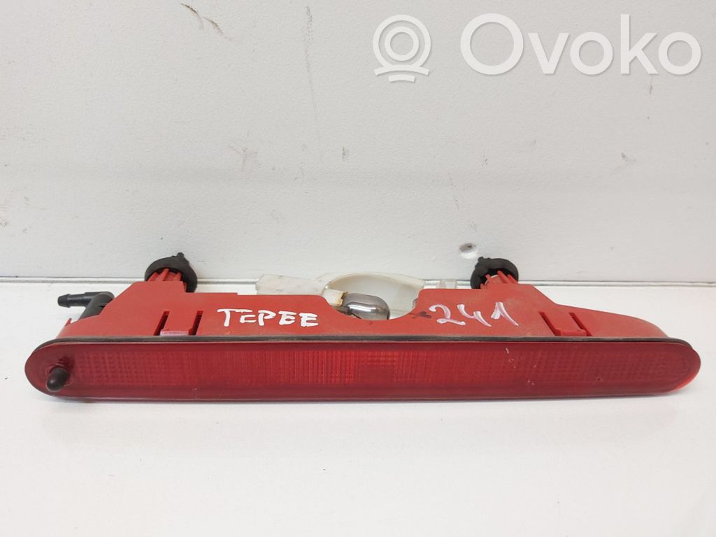 Peugeot Partner Third/center stoplight 