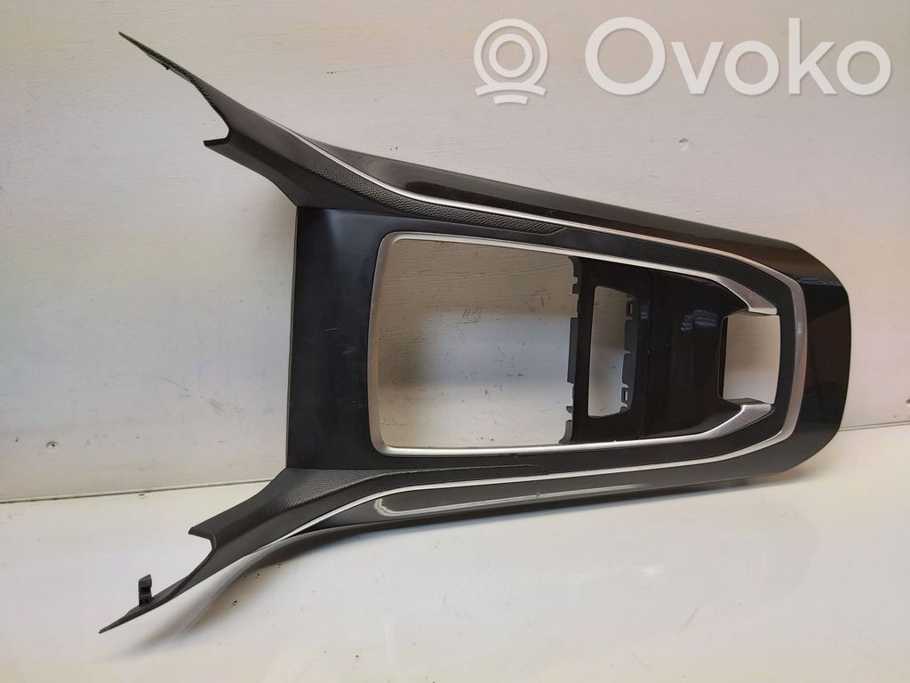 Peugeot 308 Pavarų perjungimo svirties apdaila (plastikinė) 