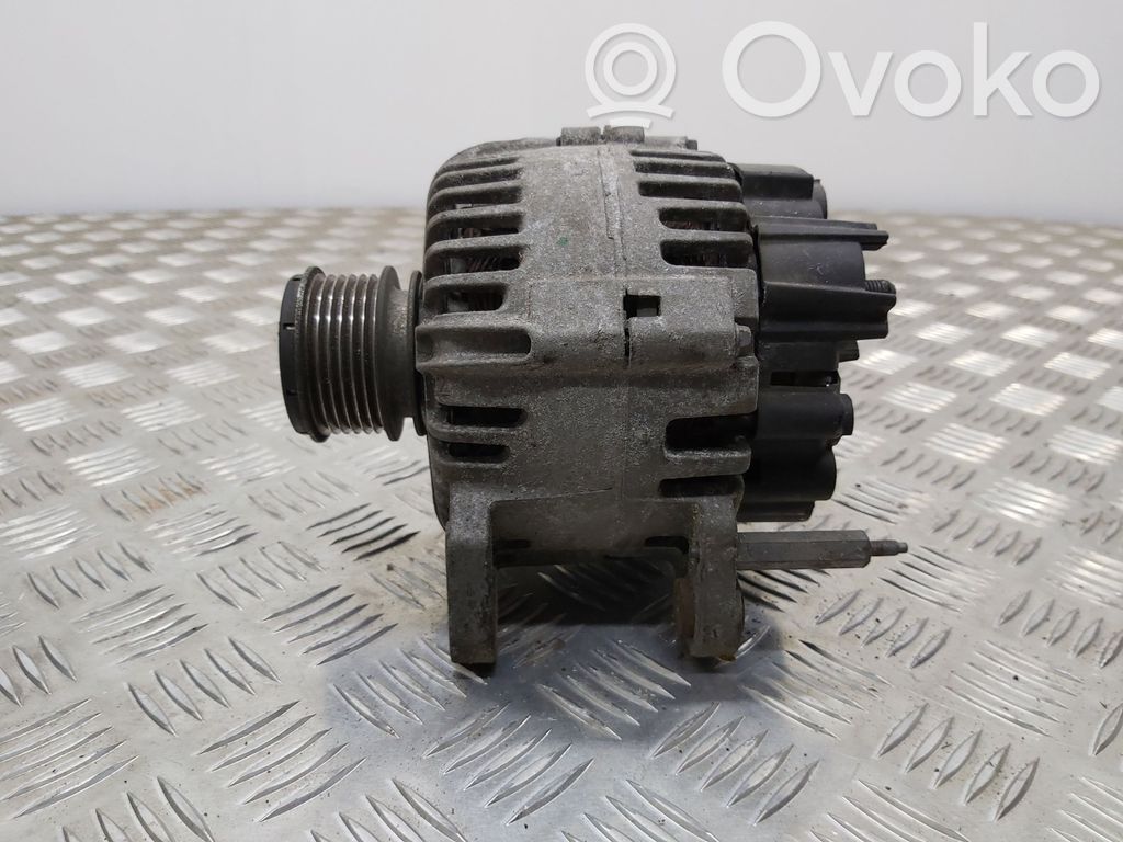 Skoda Fabia Mk2 (5J) Alternator 