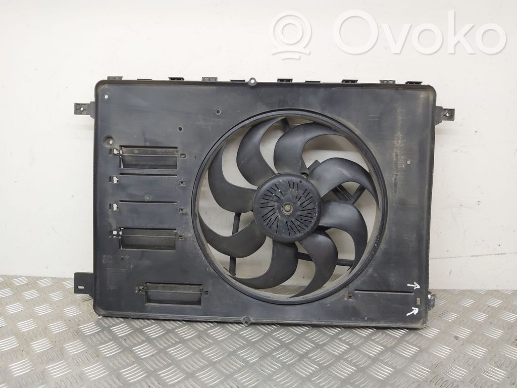 Volvo V70 Elektrisks radiatoru ventilators 