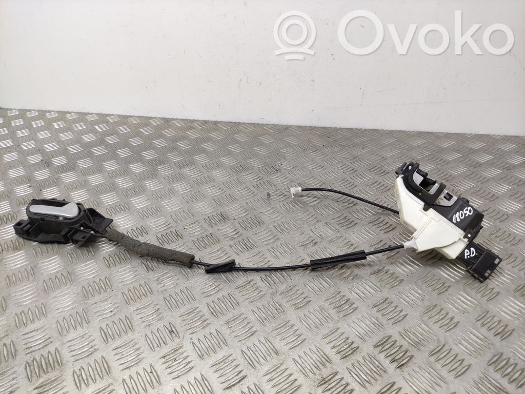 Citroen C5 Front door lock 