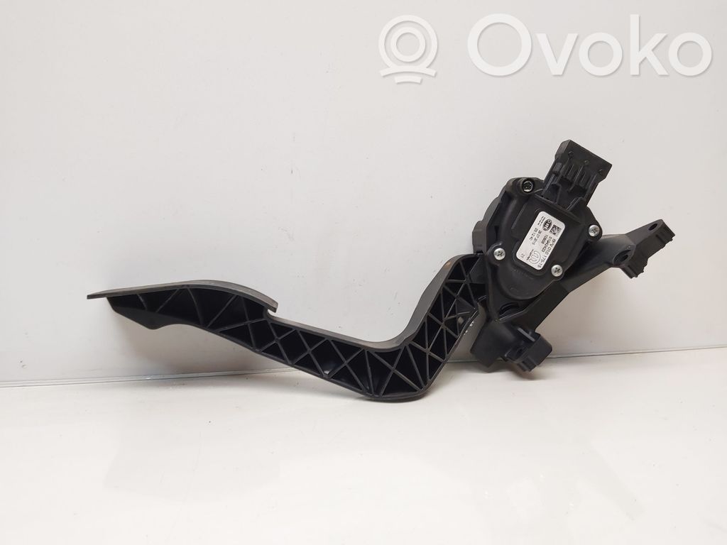 Fiat 500X Accelerator throttle pedal 