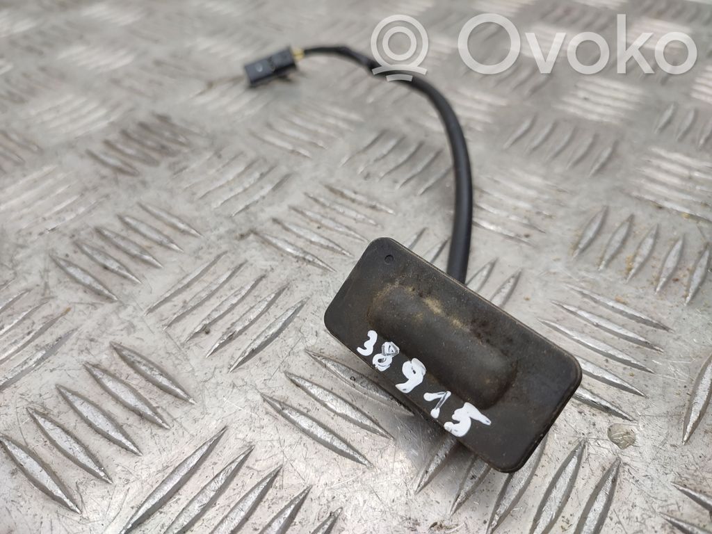 Buick Encore I Tailgate opening switch 