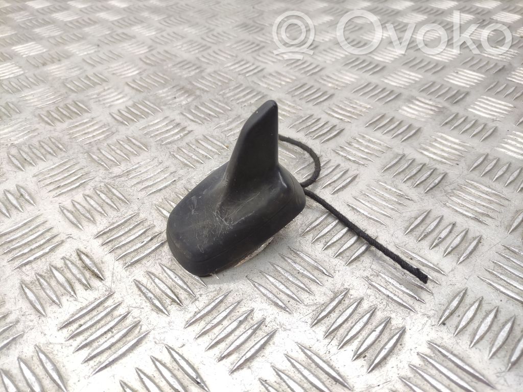 Audi A4 S4 B8 8K GPS-pystyantenni 