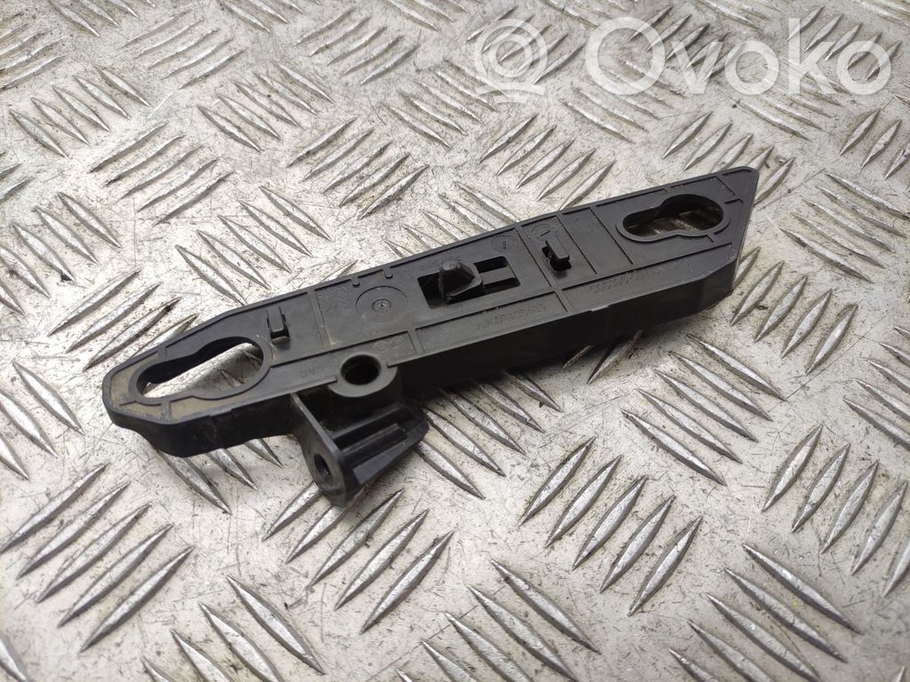 Peugeot 308 Fender mounting bracket 