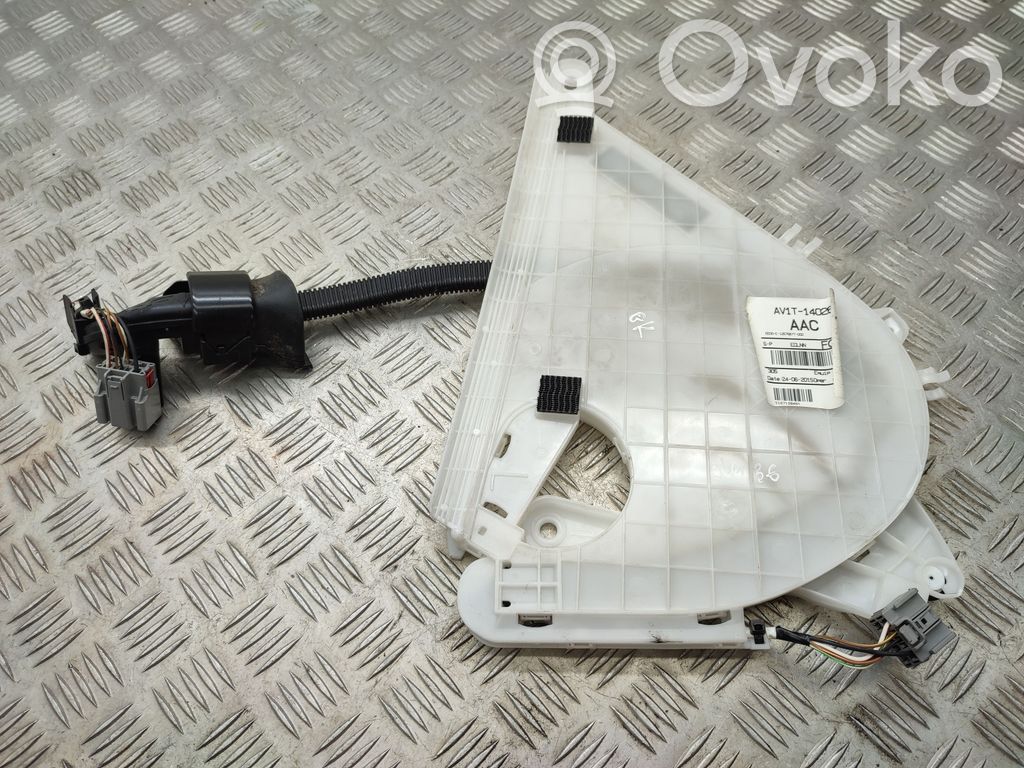 Cableado de puerta trasera   AV1T14026