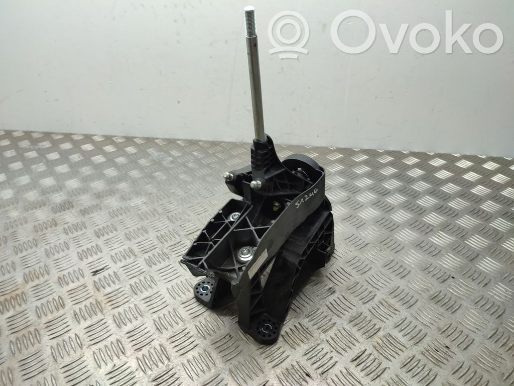 Ford B-MAX Gear shifter/selector 
