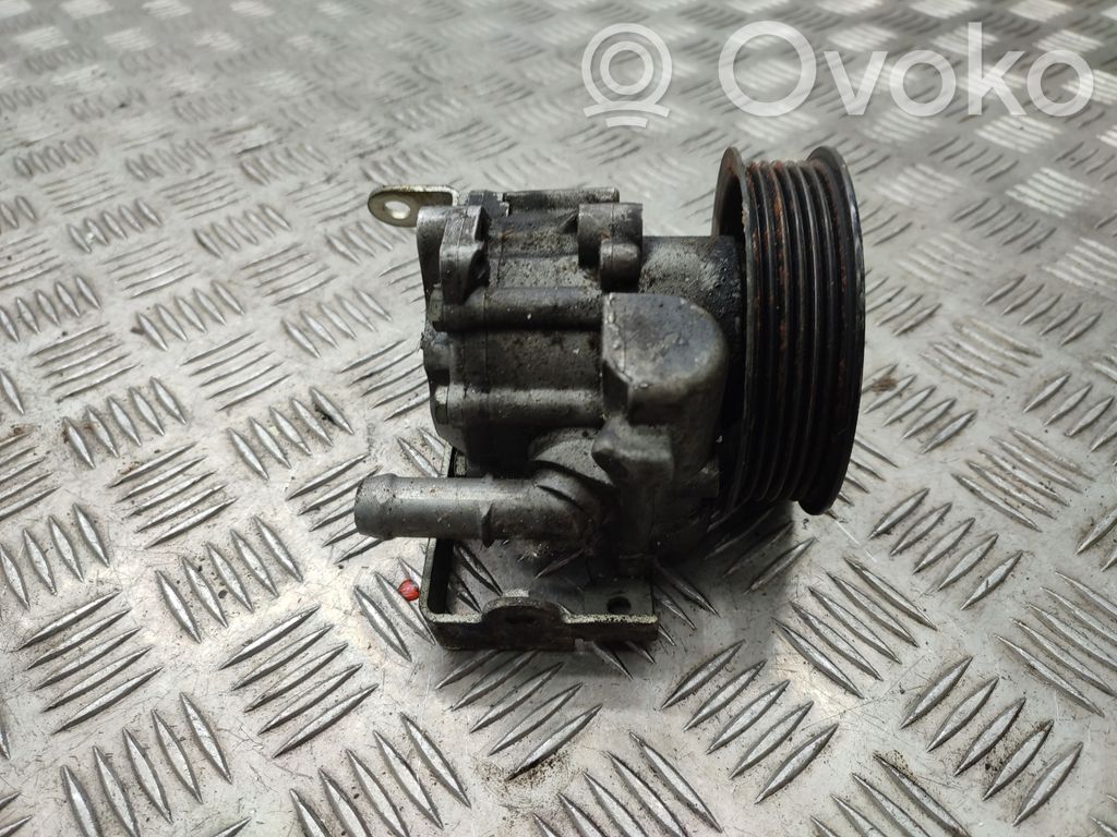 Peugeot 607 Ohjaustehostimen pumppu 
