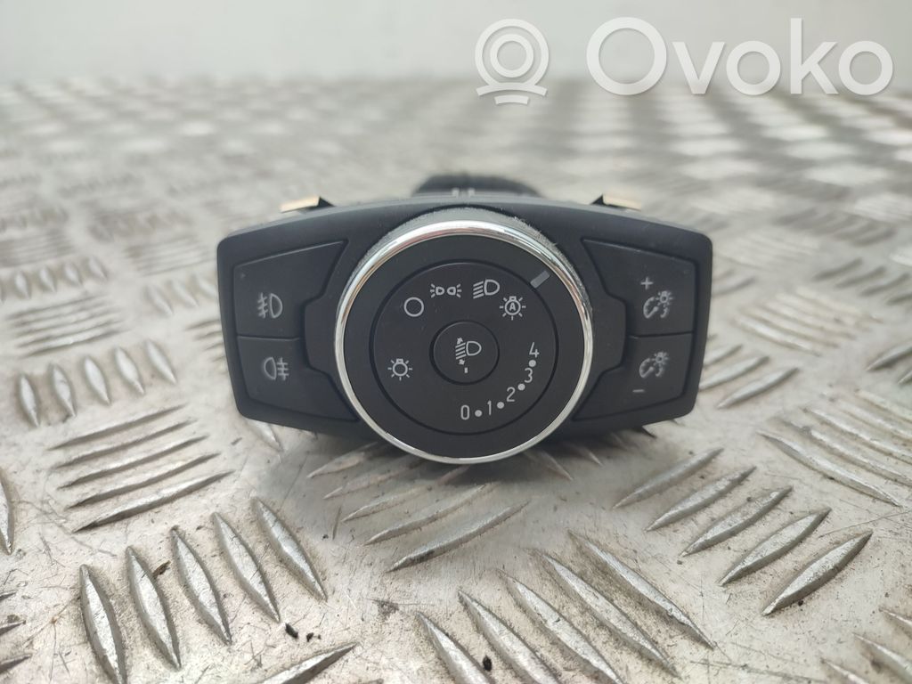 Ford Turneo Courier Light switch 