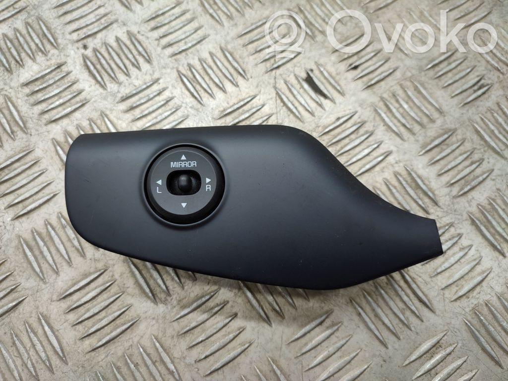 KIA Ceed Wing mirror switch 